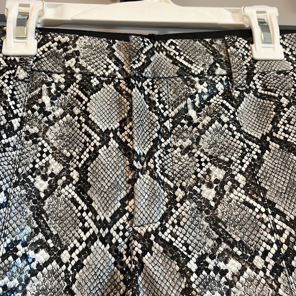 NWT Zara Faux Leather Animal Printed Pants XS Snakeskin Straight Leg Trouser - Picture 5 of 10